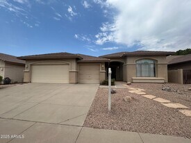 2376 W Shannon St in Chandler, AZ - Building Photo