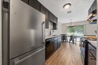 324 N Walnut St in Waco, TX - Building Photo - Building Photo