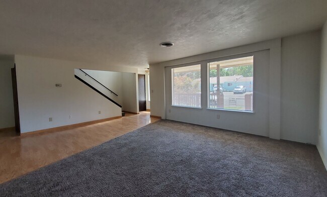 3708-3710 W 17th Pl in Kennewick, WA - Building Photo - Building Photo