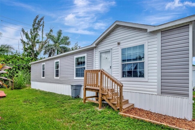 35250 SW 177th Ct in Homestead, FL - Building Photo - Building Photo