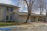 Tierra Del Vista Apartments in Huron, CA - Foto de edificio - Building Photo