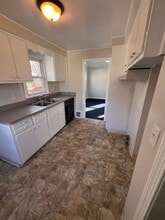 24570 Glenbrook Blvd in Euclid, OH - Building Photo - Building Photo
