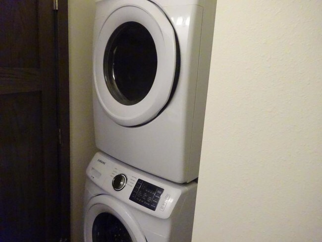 706 McHugh Rd photo'