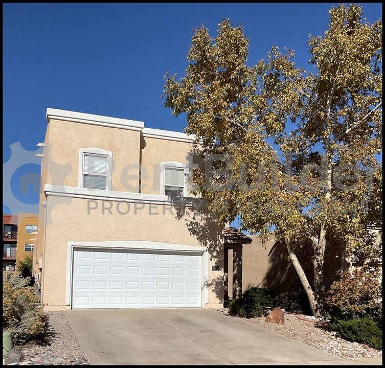 4225 High Mesa Rd SE in Rio Rancho, NM - Foto de edificio