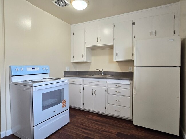 511-523 E Reed St, Unit 523E in San Jose, CA - Building Photo - Building Photo