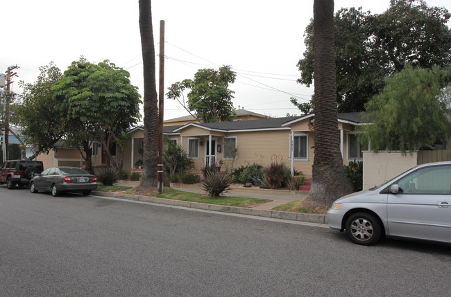 1821-1827 Delaware Ave in Santa Monica, CA - Building Photo - Building Photo