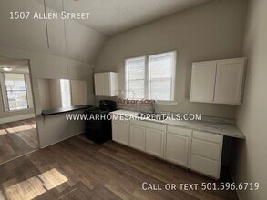 1507 Allen St in North Little Rock, AR - Building Photo - Building Photo