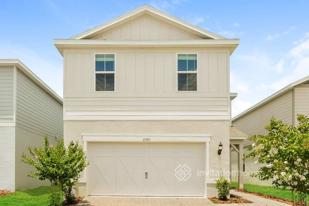 2591 Winter Calm Ln in Kissimmee, FL - Foto de edificio