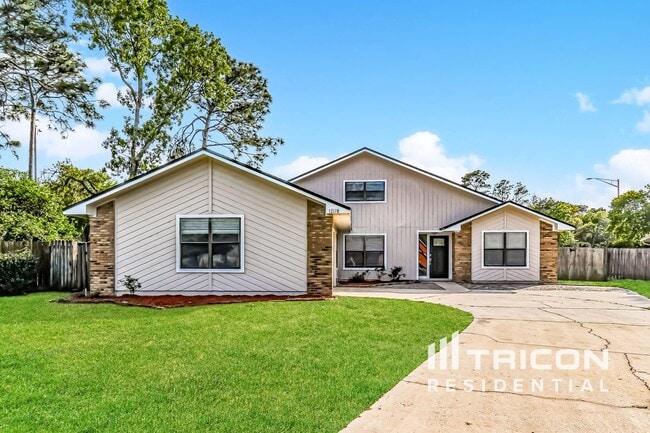 property at 12178 Rochford Ln