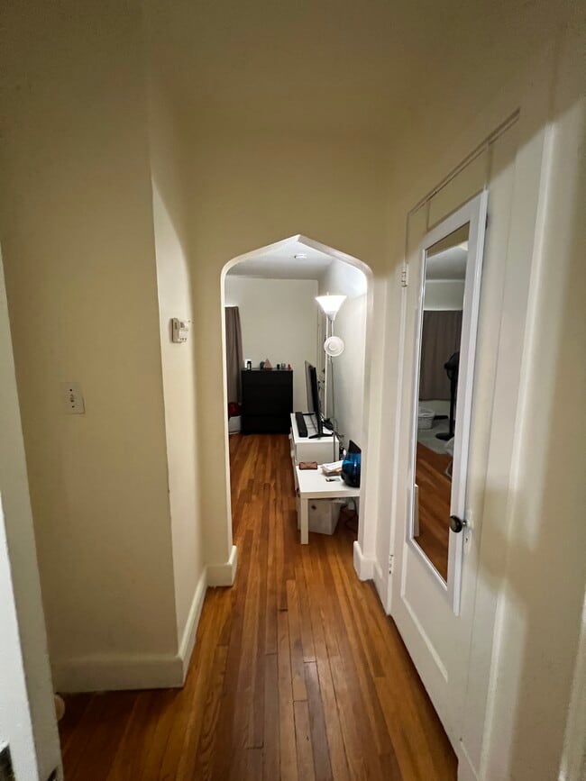 24 Brock St, Unit 2