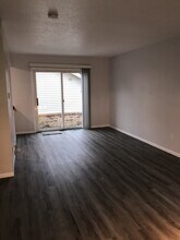 1004 Valley Grove Dr in Maumee, OH - Building Photo - Building Photo