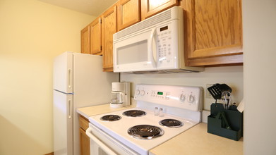 Garden Park Apartments in Huntington, WV - Building Photo - Interior Photo