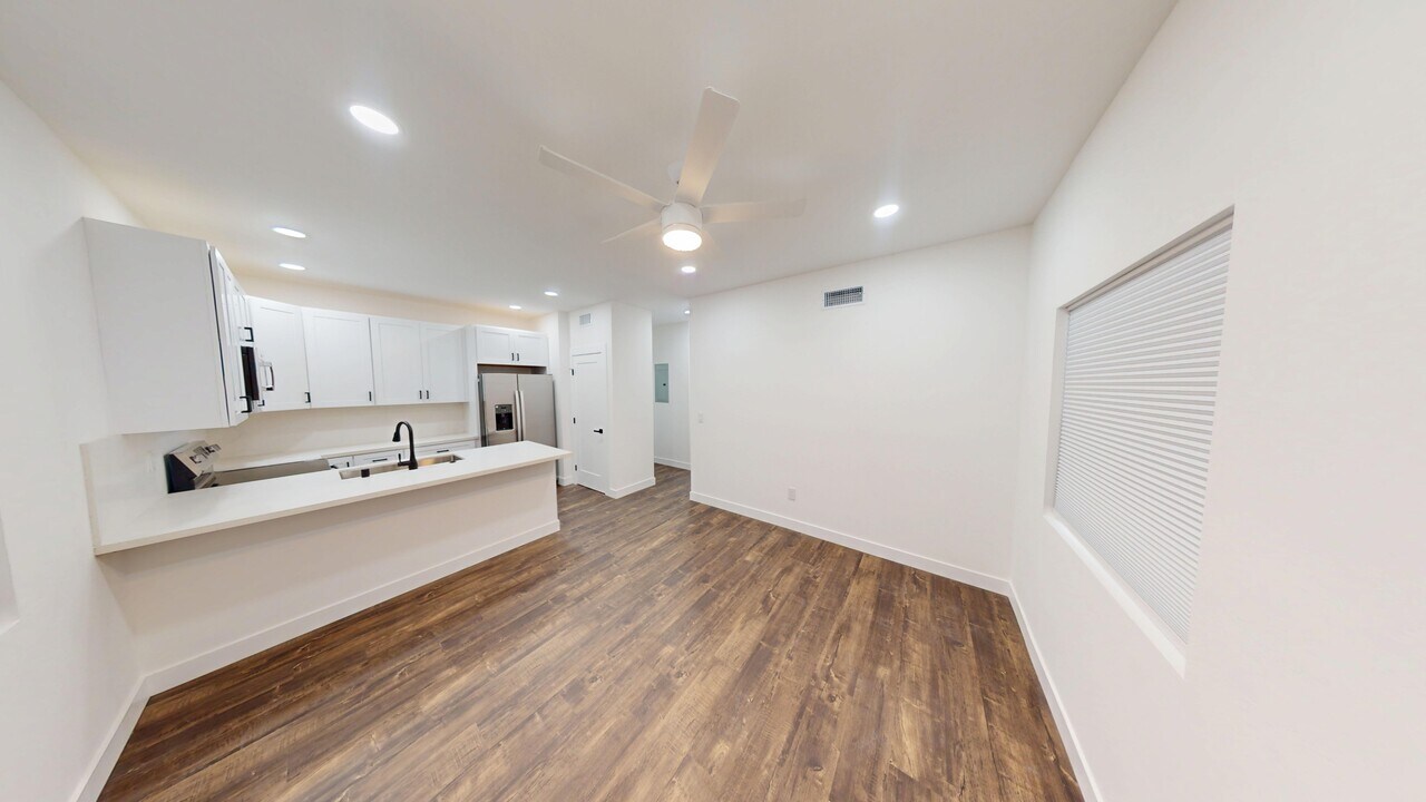 4941 Art St in San Diego, CA - Building Photo