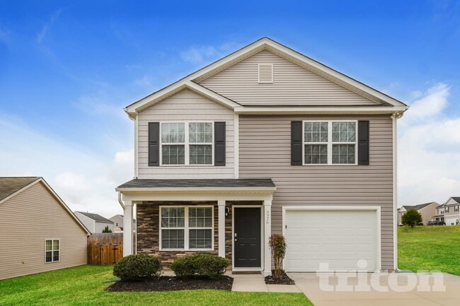 4976 Mt Hope Dr in Winston-Salem, NC - Building Photo - Building Photo