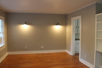 927 S Flood Ave in Norman, OK - Building Photo - Building Photo