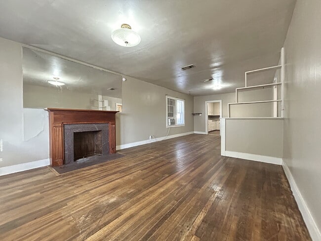 1906 24th St in Lubbock, TX - Building Photo - Building Photo