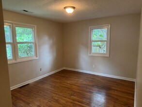 8164 SE 52nd Ave in Portland, OR - Building Photo - Building Photo