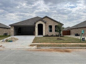 5824 Utopia Dr in Fort Worth, TX - Building Photo