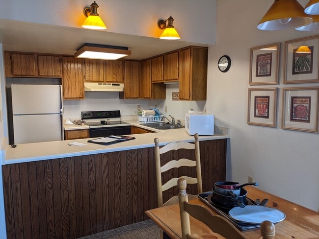 property at 6 Ferringway Cir