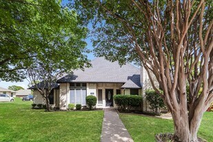 4110 Rustic Ln in Carrollton, TX - Building Photo