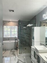 1236 Bayview Cir in Weston, FL - Building Photo - Building Photo