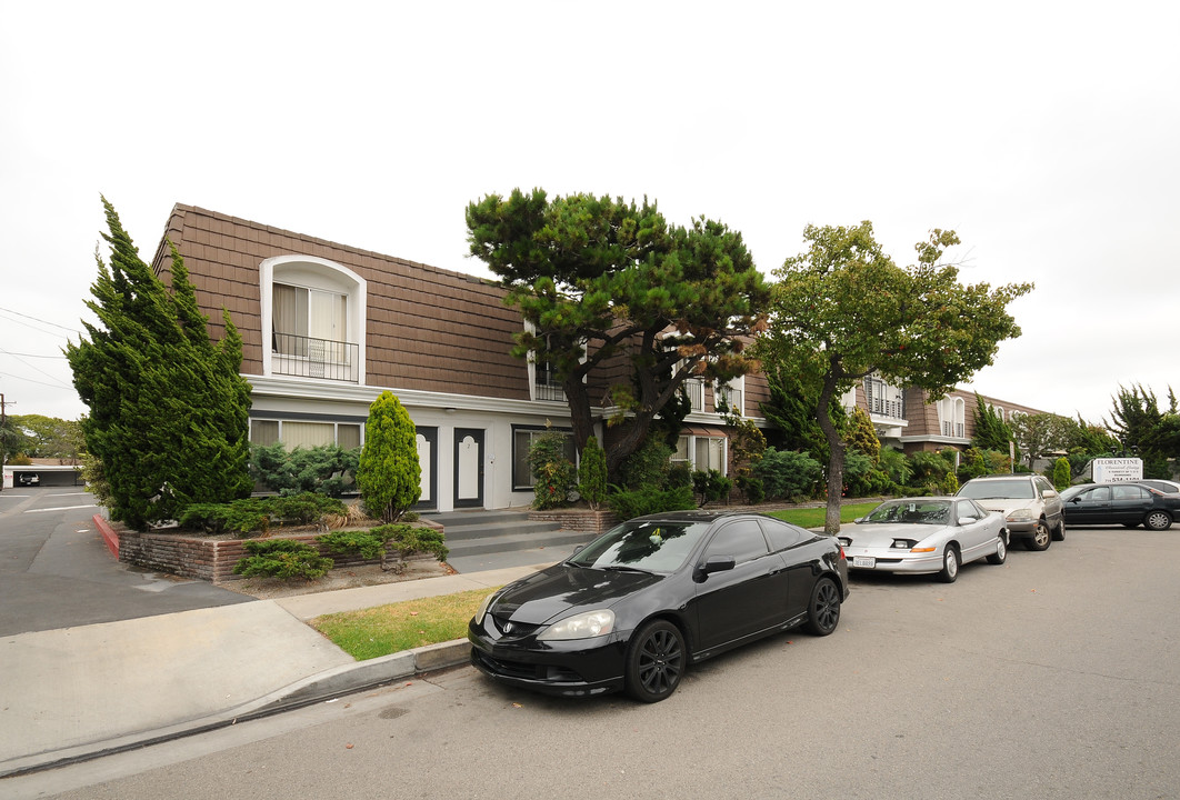 Florentine Apartments in Garden Grove, CA - Building Photo