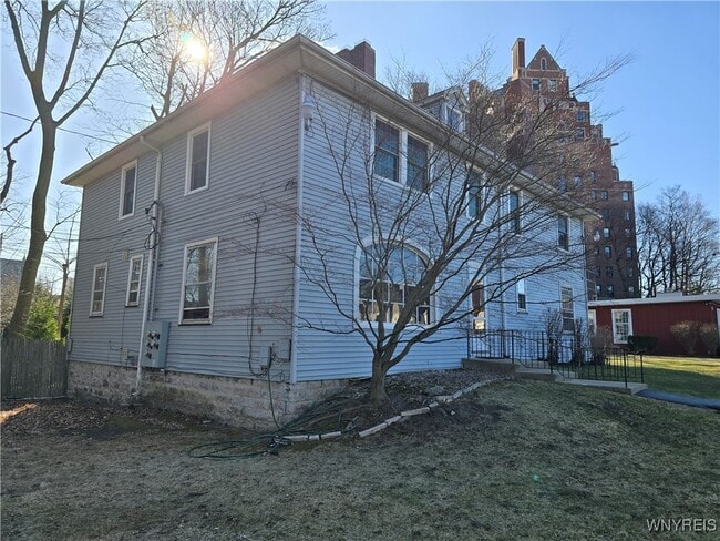 property at 780 W Ferry St