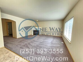 15410 87th Ave E in Puyallup, WA - Building Photo - Building Photo