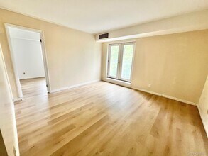 501 N Barry Ave in Mamaroneck, NY - Building Photo - Building Photo
