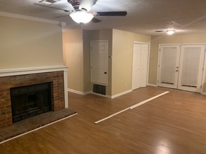 1120 E Lee Blvd in Starkville, MS - Building Photo - Building Photo