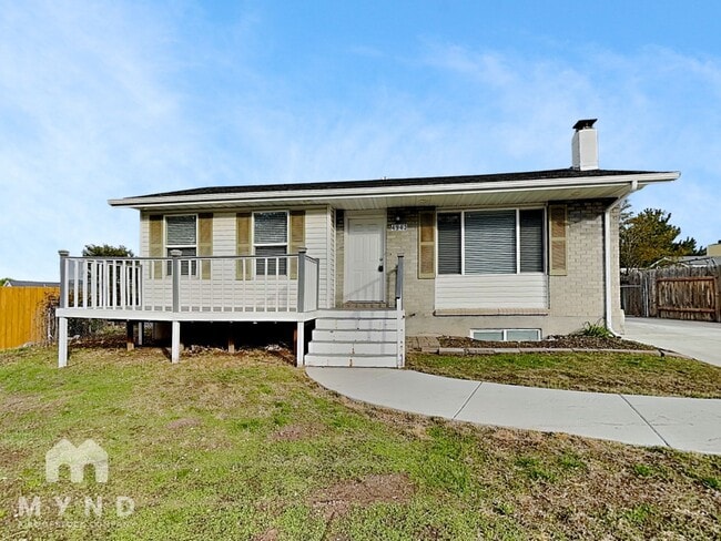 property at 4943 S Farah Dr