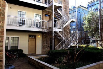 715-22 1/2 W 22 1/2 St in Austin, TX - Building Photo - Building Photo