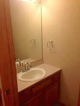 14881 58th Street North, Unit APT 2D in Oak Park Heights, MN - Building Photo - Building Photo
