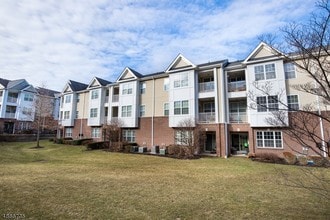 51 Taft Ln in Morristown, NJ - Building Photo - Building Photo