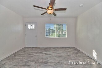 2530 N 17th Way in Phoenix, AZ - Building Photo - Building Photo