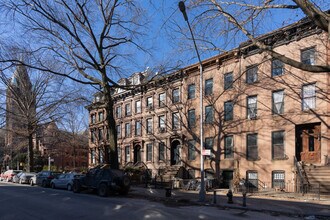 108 6th Ave in Brooklyn, NY - Foto de edificio - Building Photo