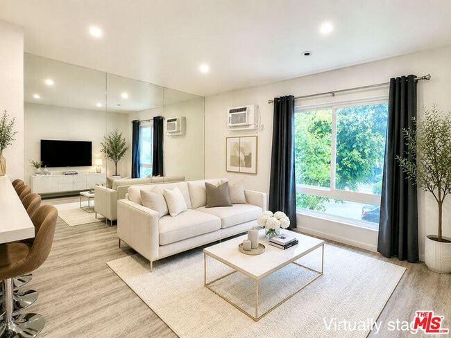 property at 1222 N Olive Dr