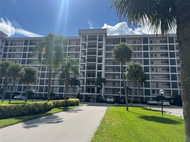 property at 3100 N Palm Aire Dr