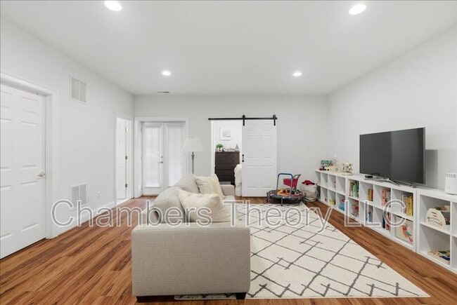 8407 Chaucer House Ct in Lorton, VA - Building Photo - Building Photo