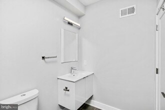 2537 Cecil B. Moore Ave in Philadelphia, PA - Building Photo - Building Photo