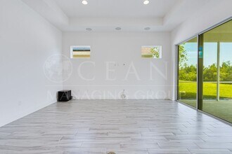 148 Azure Mist Wy in Daytona Beach, FL - Building Photo - Building Photo