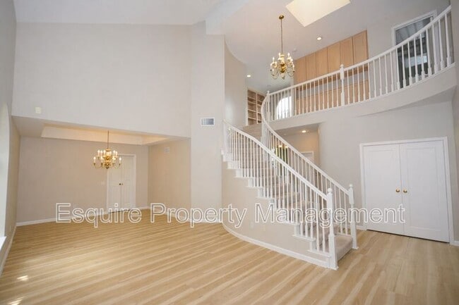 1735 Butterfly Ct in Thousand Oaks, CA - Building Photo - Building Photo