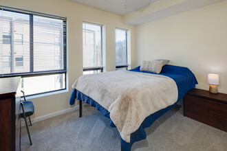 410 E. Green St by Bankier Apartments in Champaign, IL - Building Photo - Interior Photo