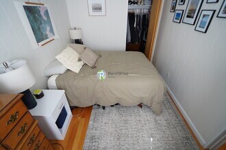 1055 Beacon St in Brookline, MA - Building Photo - Building Photo