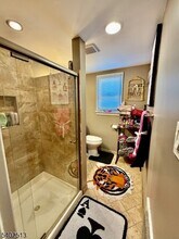 255 Newark Ave, Unit 3 in Bloomfield, NJ - Foto de edificio - Building Photo