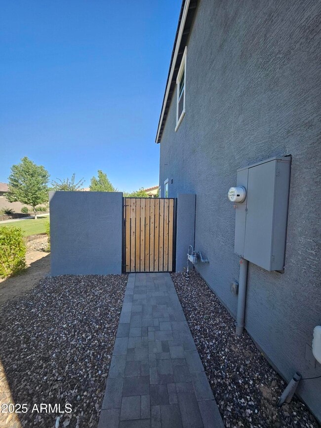 9435 E Sector Dr in Mesa, AZ - Building Photo - Building Photo