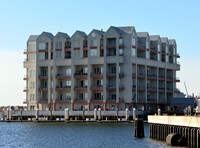 The Pier Condominium in Norfolk, VA - Foto de edificio - Building Photo