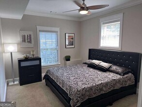 1210 Oakfield Dr SE in Atlanta, GA - Building Photo - Building Photo