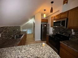 16 Campo Seco St, Unit 3 in Methuen, MA - Foto de edificio - Building Photo