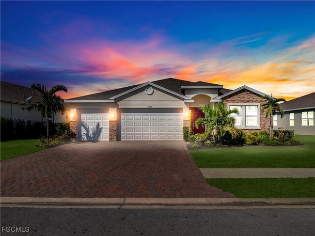 3242 Baravaldo Cir in Cape Coral, FL - Building Photo - Building Photo